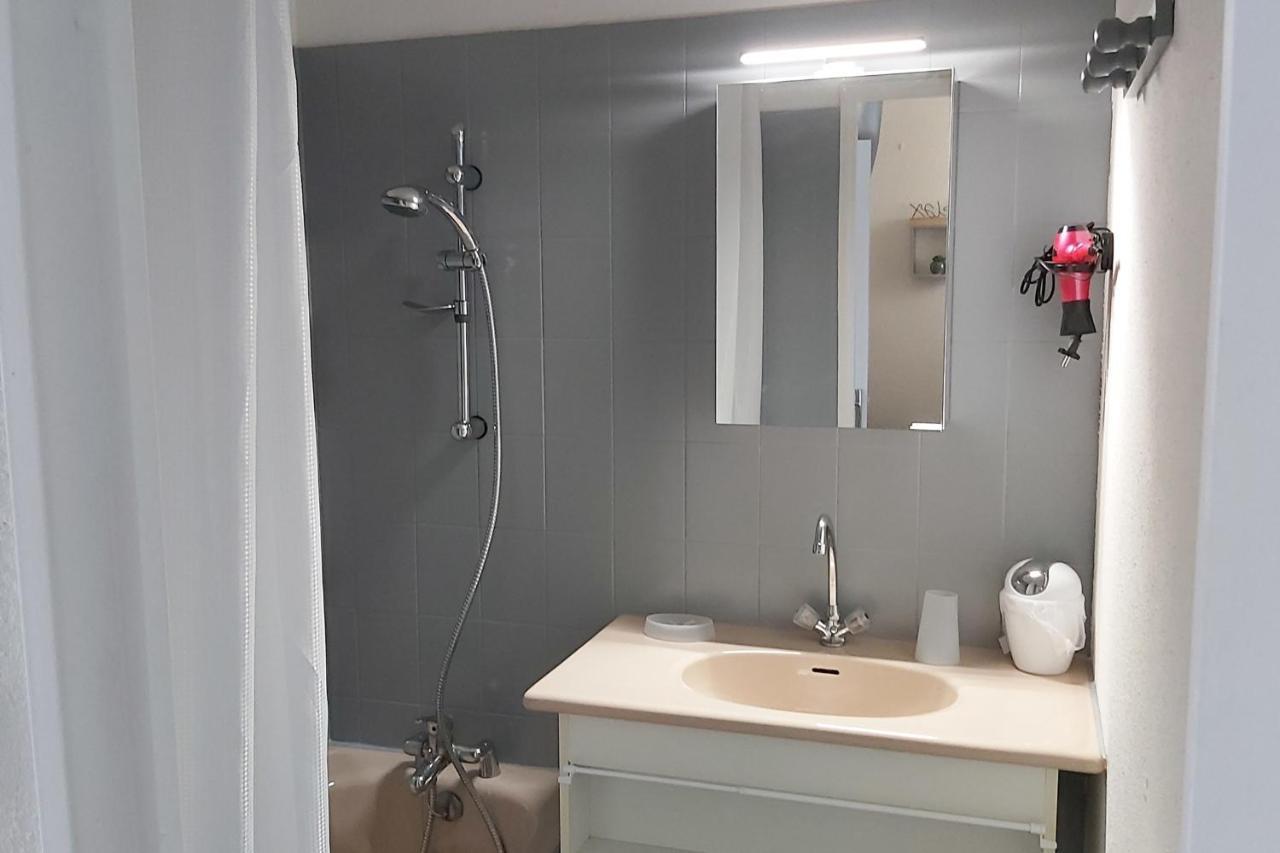 Beautiful Studio With Balcony In Briancon Esterno foto
